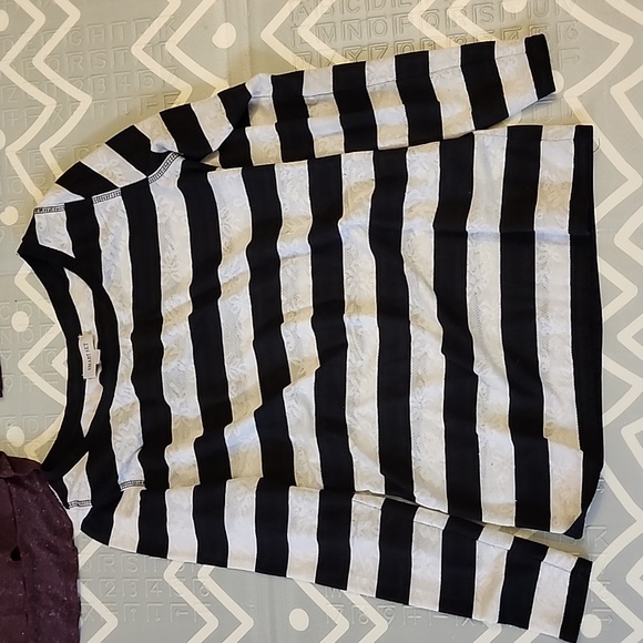 XS Long Sleeves - Picture 6 of 7